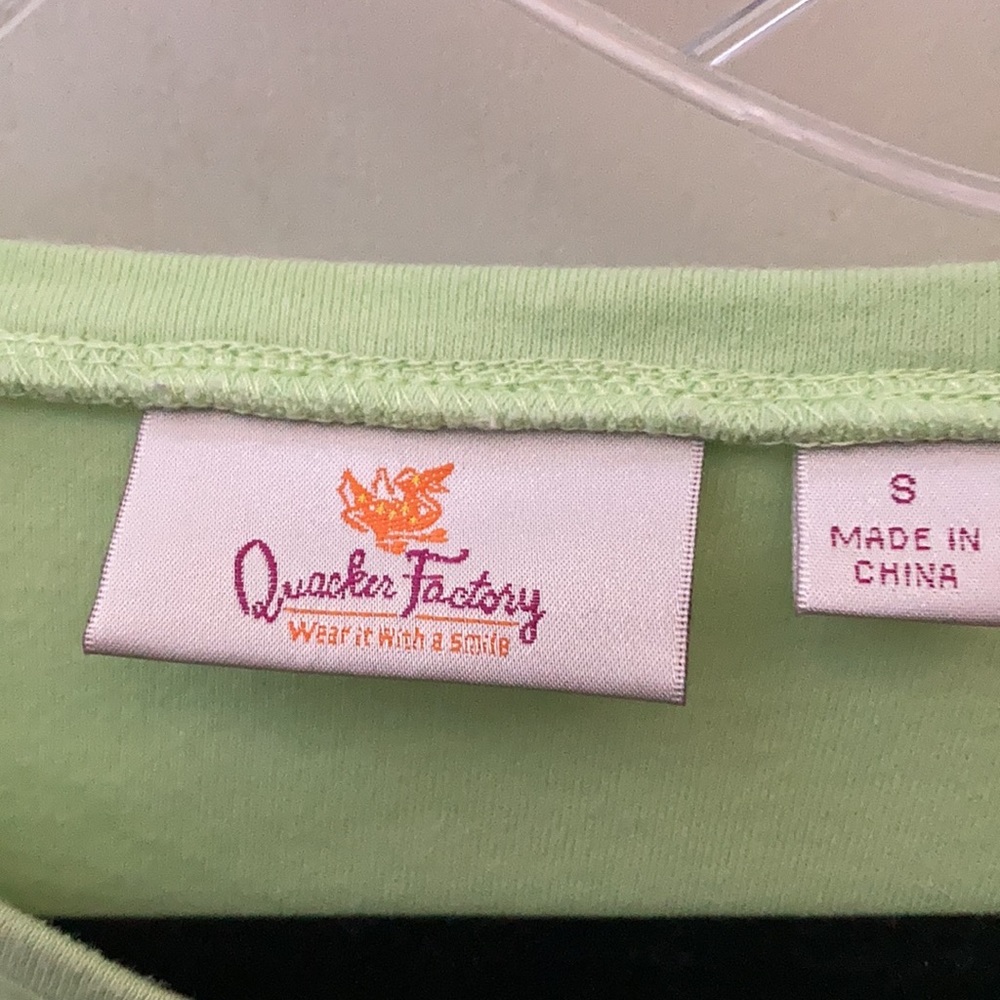 FINAL MARKDOWN Decorative Quacker factory tee small - Picture 3 of 3